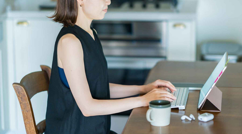 How to Connect Wireless Earbuds to Laptop