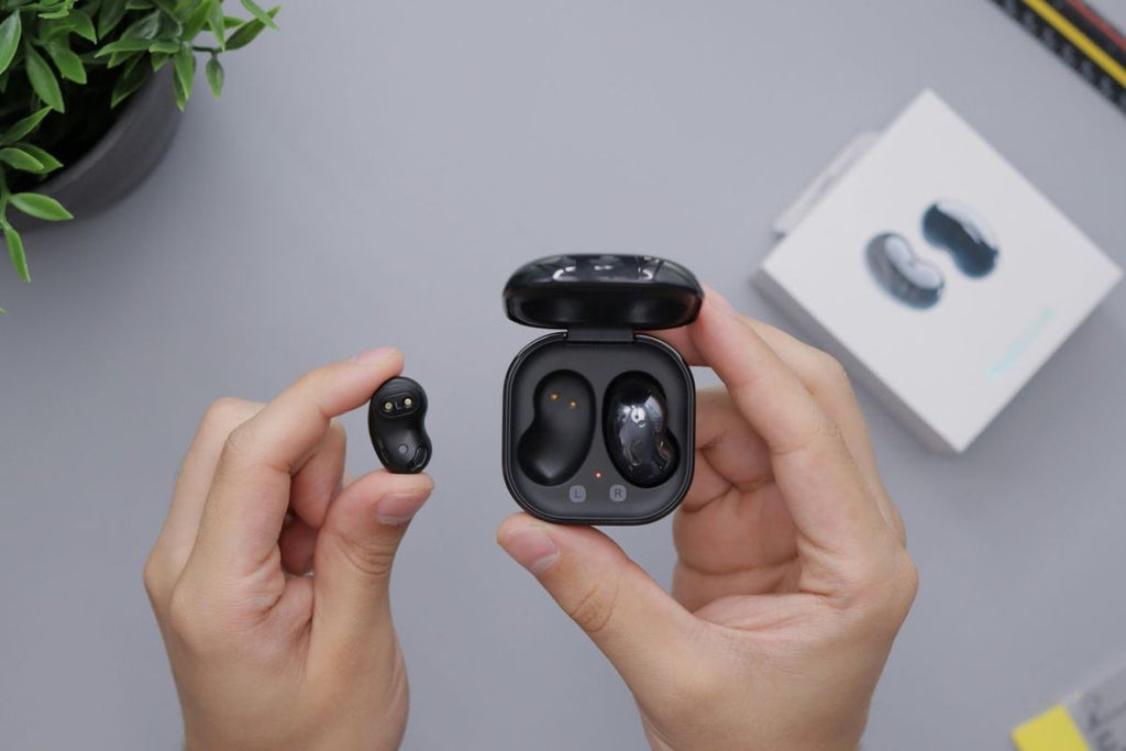 How to Put Earbuds in Pairing Mode