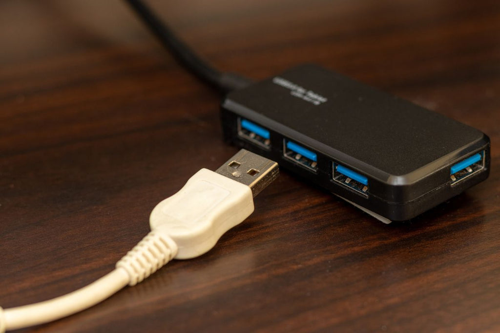 10 Ways a USB Expansion Hub Can Simplify Your Workspace